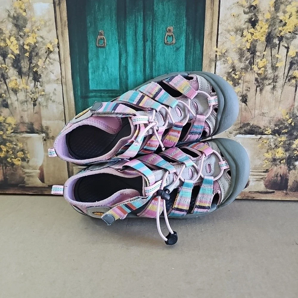 Keen Sandals Size 6 Waterproof Sport Shoes Men's Bungee Closure